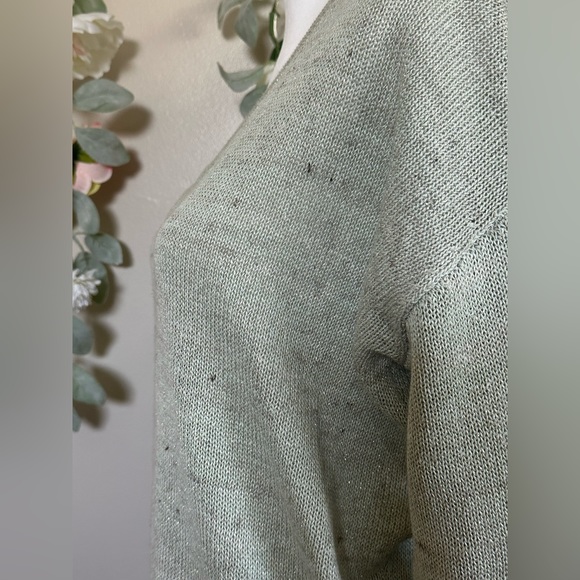 Brunello Cucinelli Heather Green Linen-Blend Sparkle Knit V-neck Sweater - Picture 5 of 13